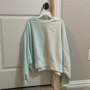 Nike womens crop sweatshirt